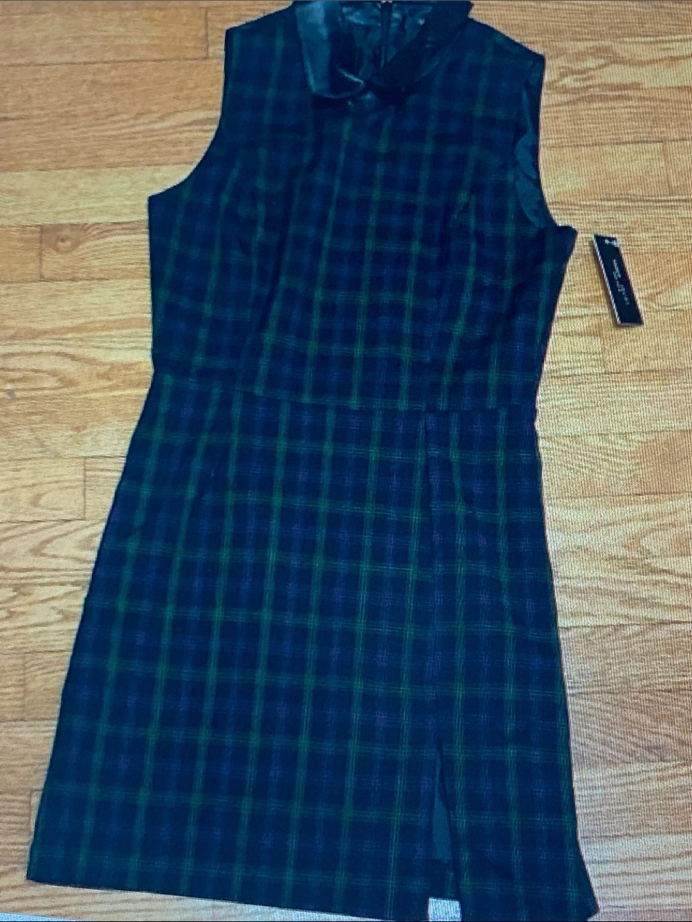Romeo & Juliet Couture Green and Navy Plaid Sleeveless Shift Dress